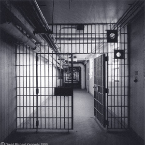 Image result for imagem de celas abertas